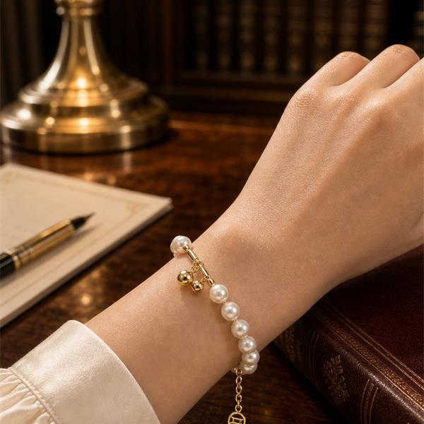Pearl Glow Bracelet